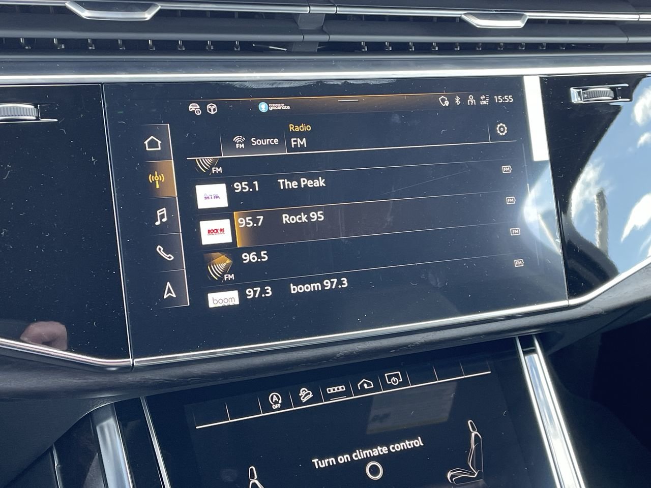 New 2023 Glacier White metallic Audi Komfort 45 TFSI quattro image 24