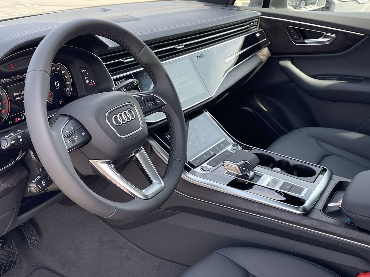 New 2023 Glacier White metallic Audi Komfort 55 TFSI quattro image 20