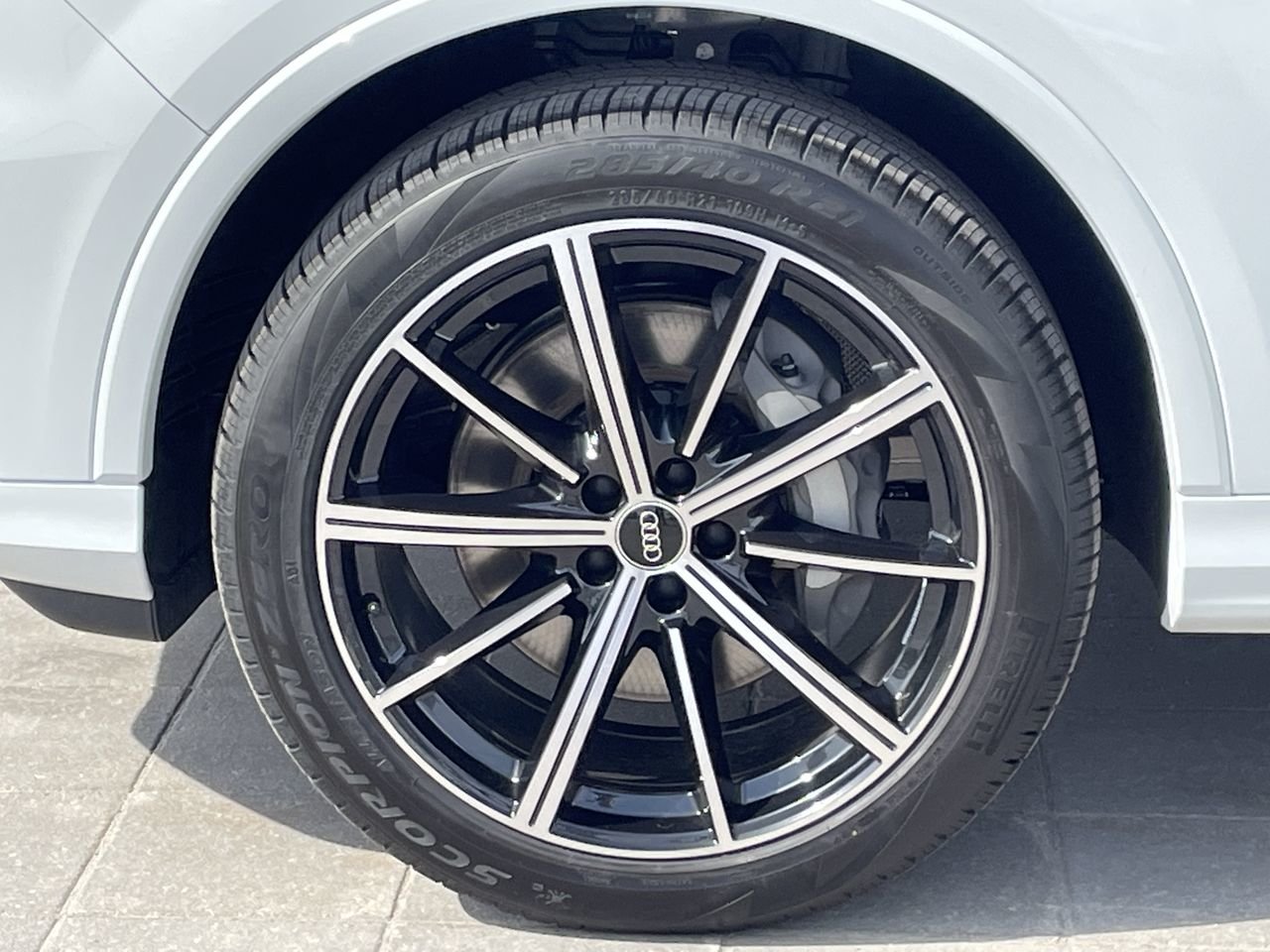 New 2023 Glacier White metallic Audi Komfort 55 TFSI quattro image 18