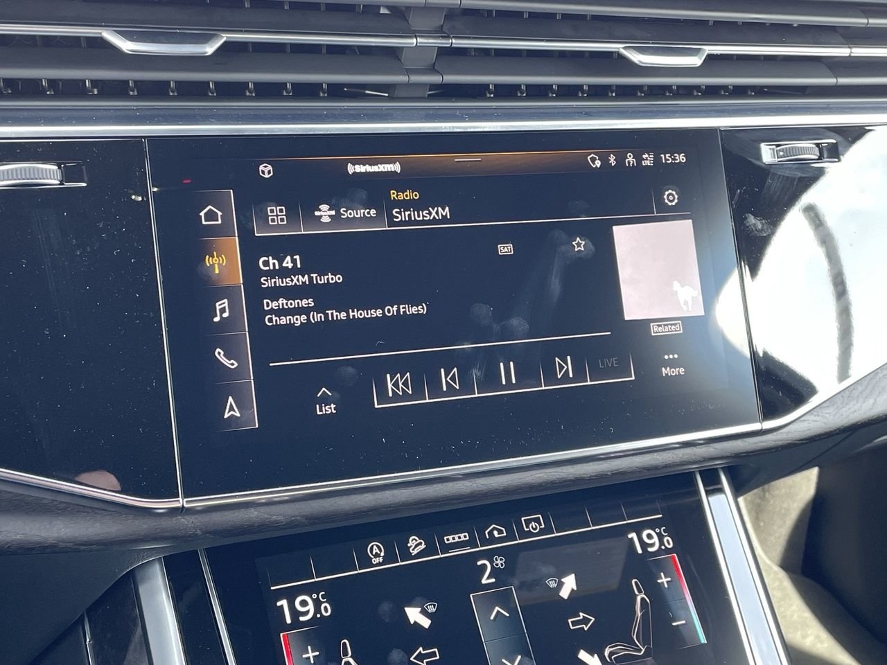 New 2023 Glacier White metallic Audi Komfort 55 TFSI quattro image 25