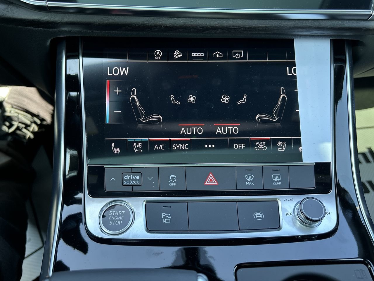 New 2023 Daytona grey pearl effect Audi Progressiv 55 TFSI quattro image 26