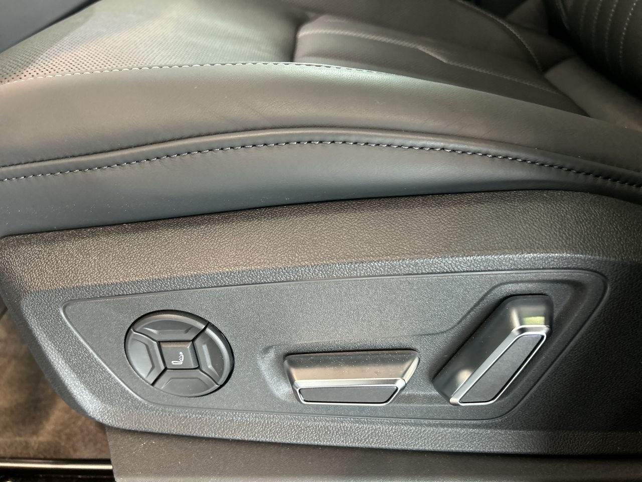 New 2024 Magnet Grey flat Audi Quattro image 21