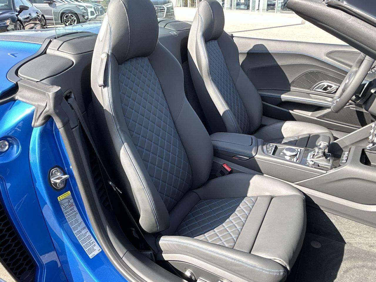 New 2023 Ara blue crystal effect Audi V10 performance quattro image 29