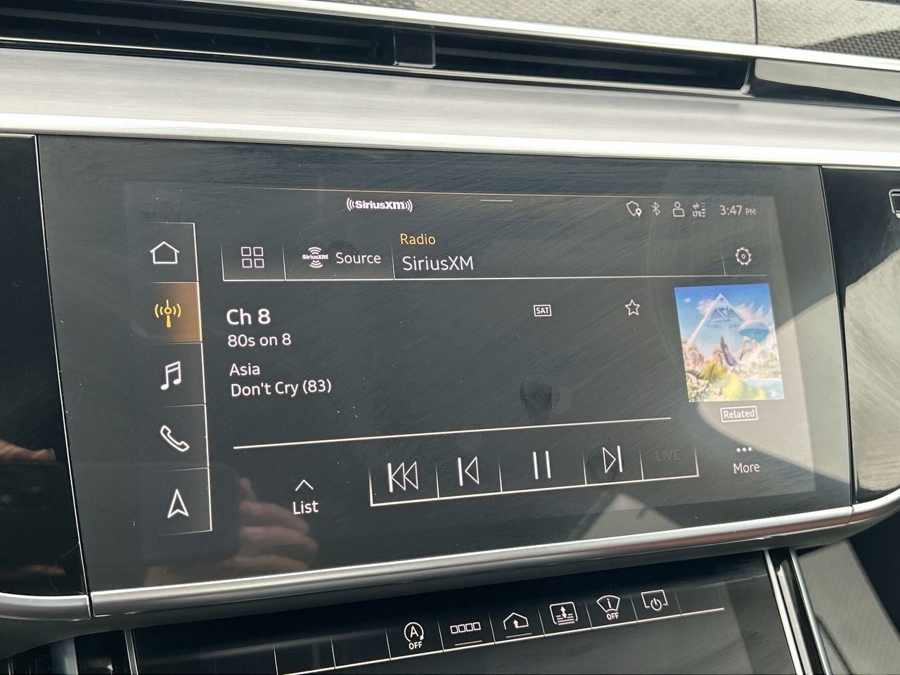 Certified Used 2022 Daytona Grey Pearl Effect Audi 4.0L TFSI image 23