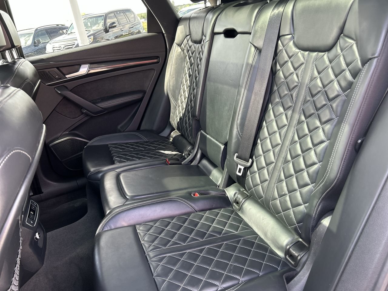 Used 2018 Navarra Blue Met Audi Technik image 30