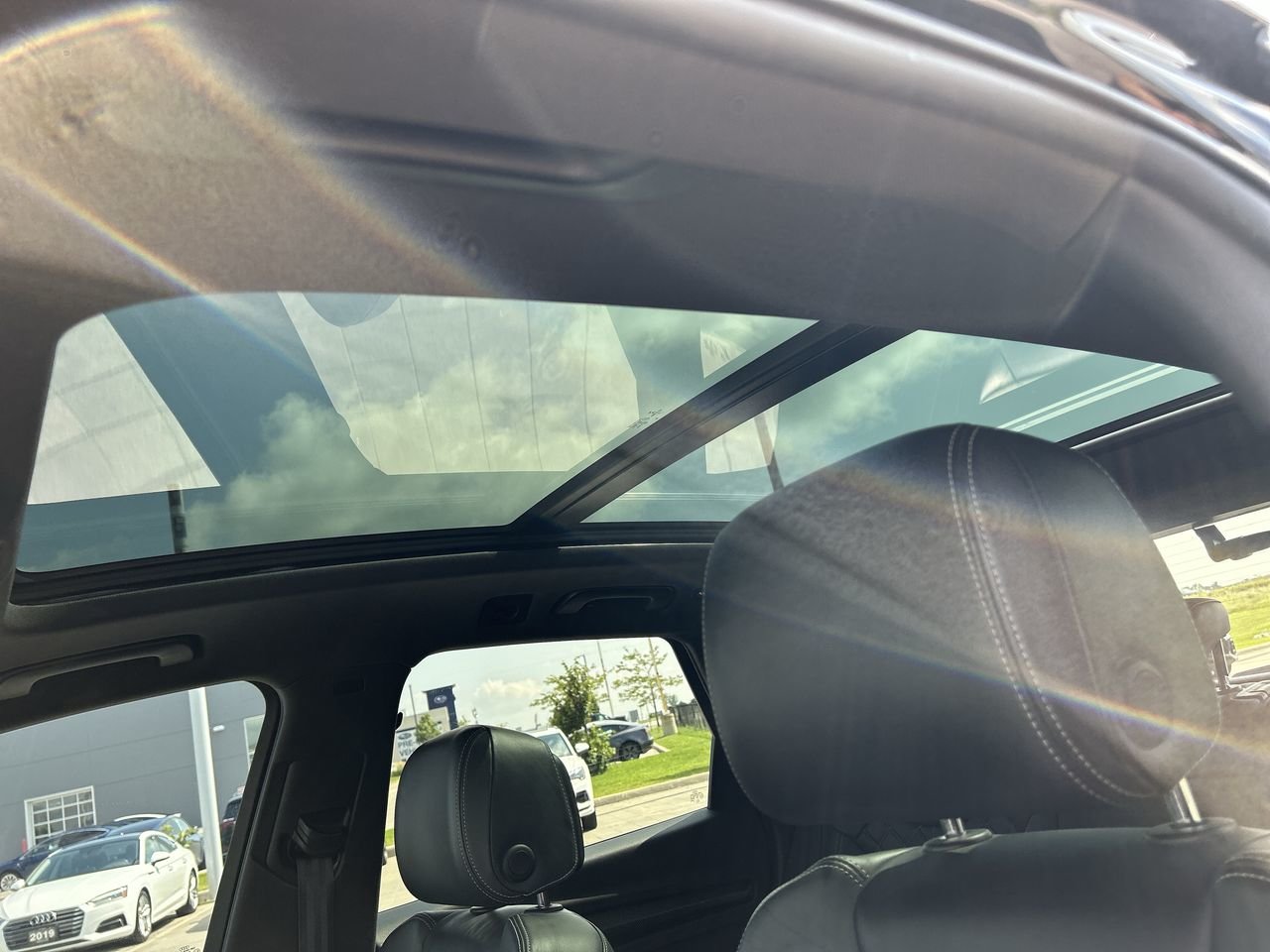 Used 2019 Mythos Black Met Audi Technik image 29