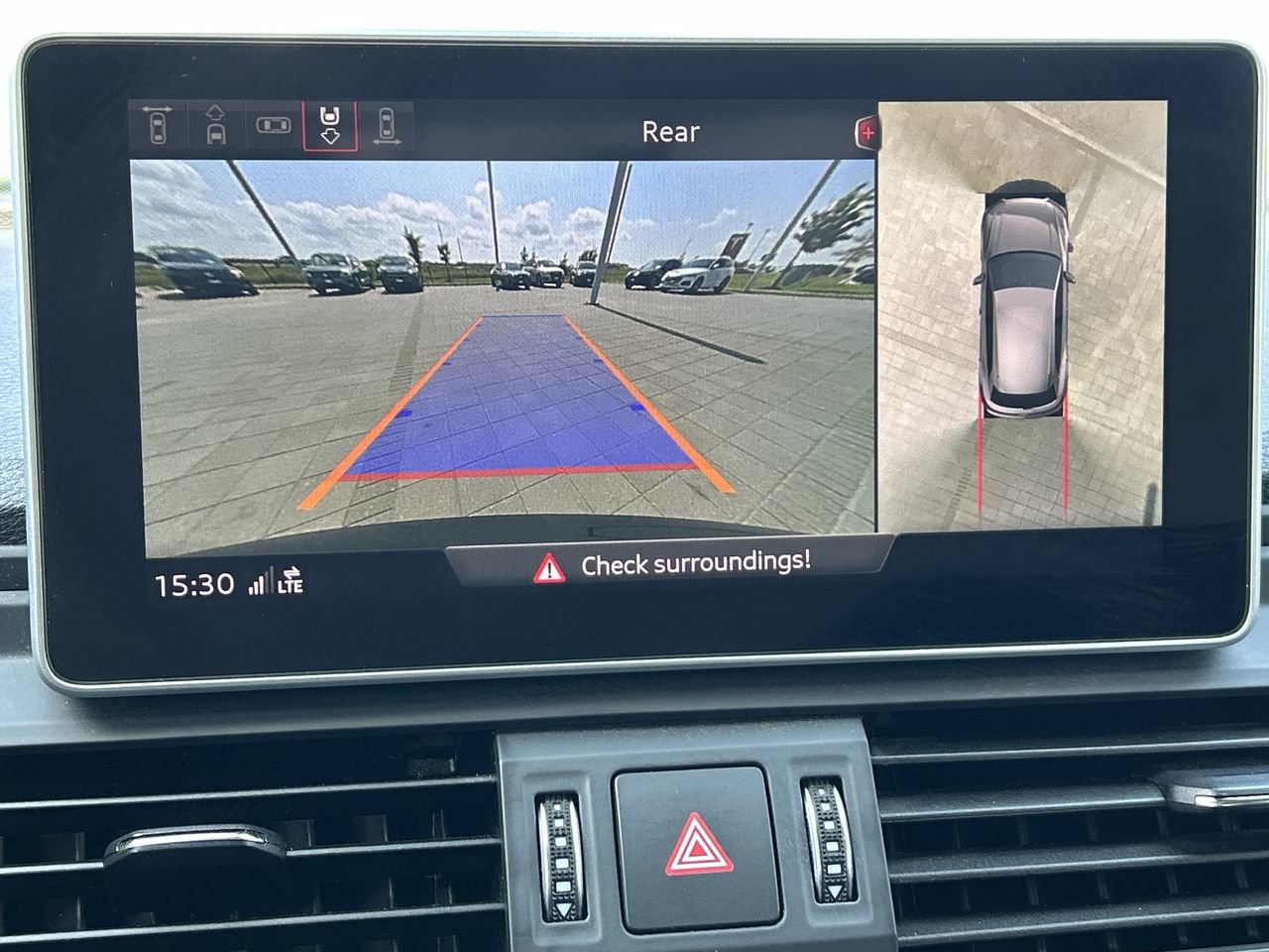 Used 2019 Mythos Black Met Audi Technik image 24