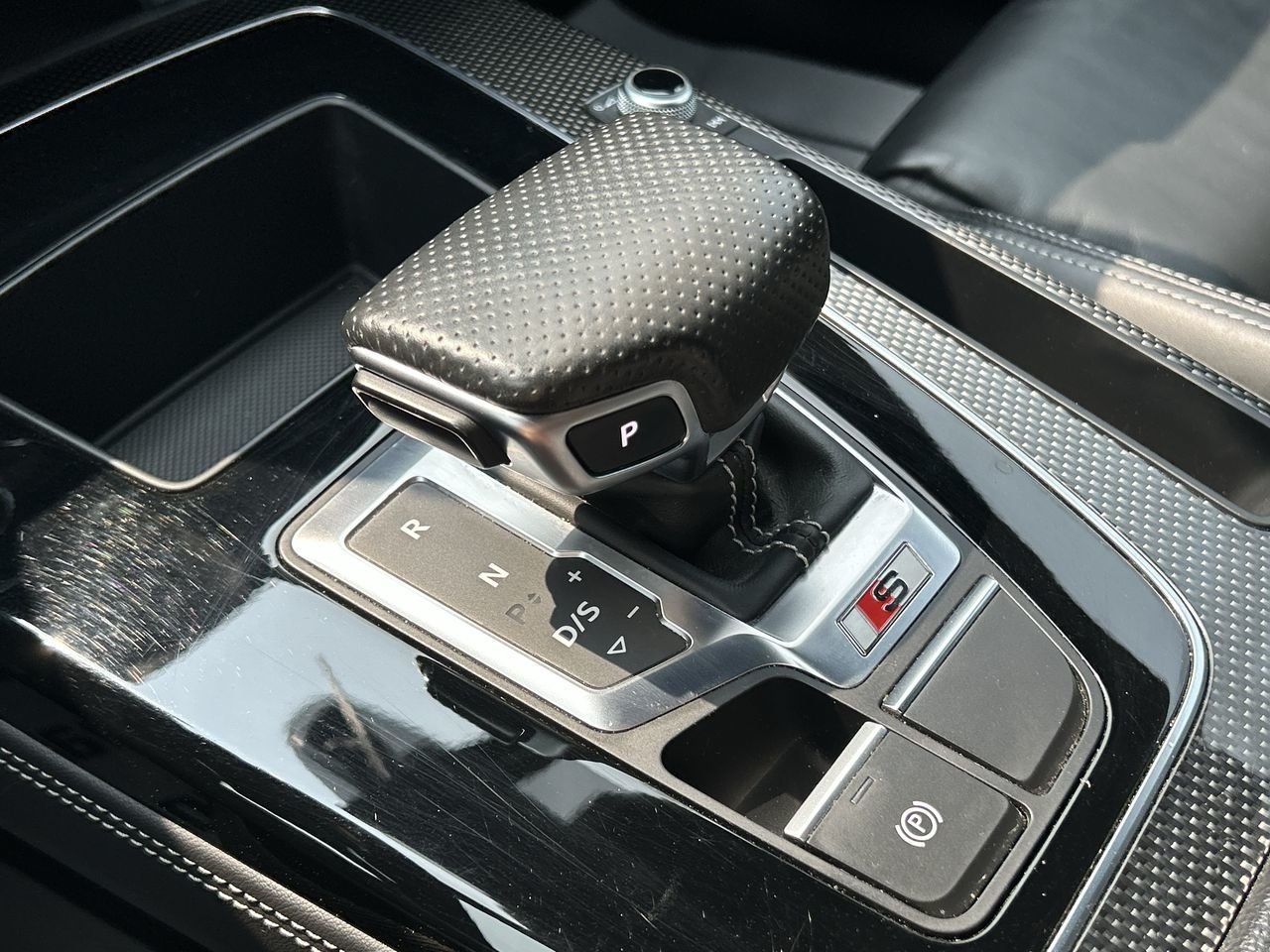 Used 2021 Mythos Black MET Audi Technik image 27