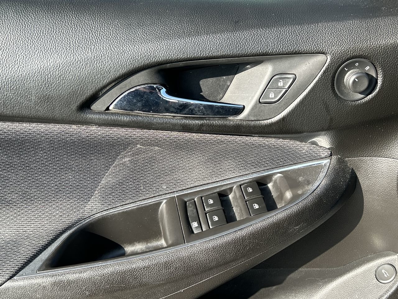 Used 2018 Mosaic Black (MET) Chevrolet LT image 20