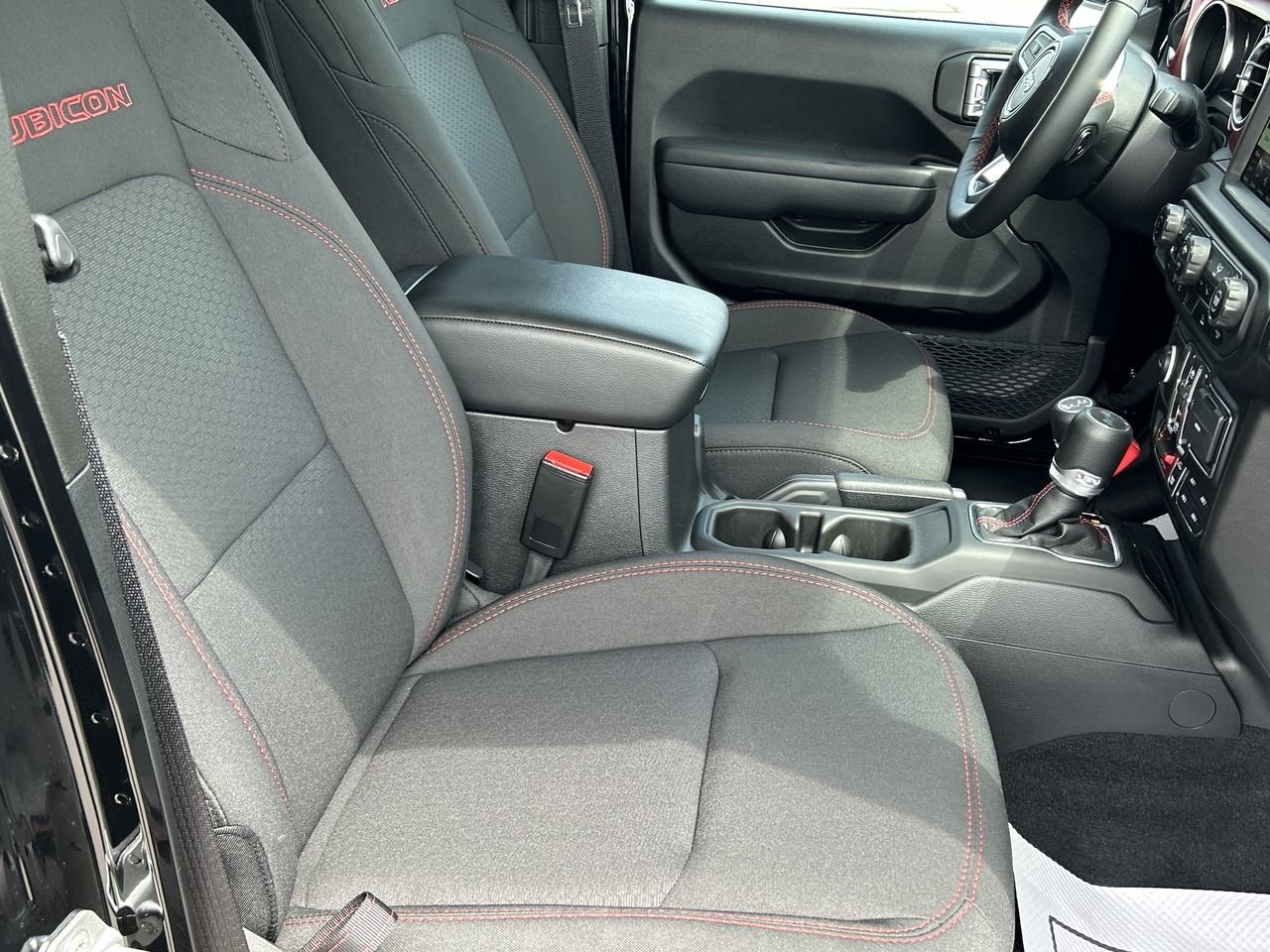Used 2023 Black Jeep Rubicon image 32