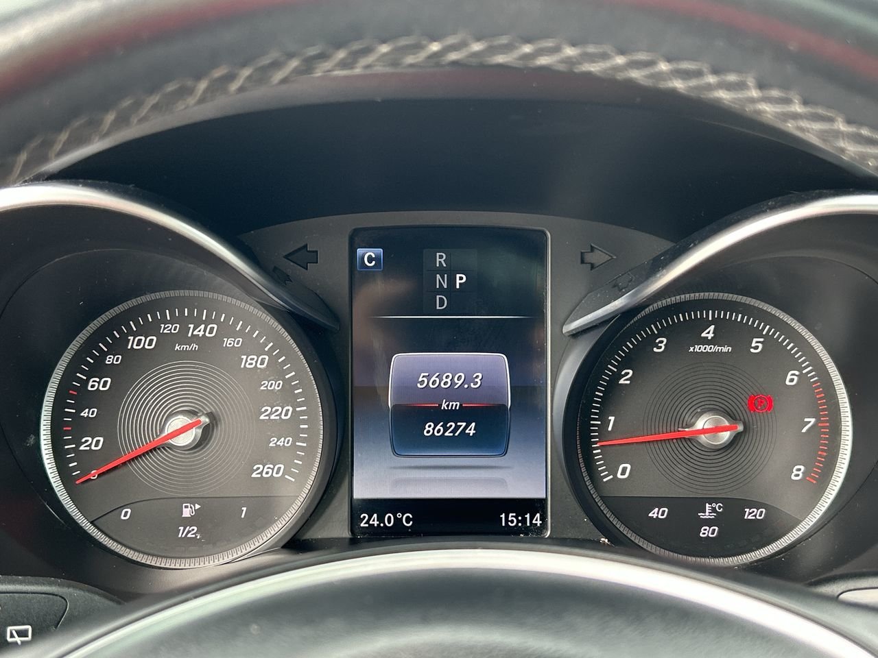 Used 2016 Polar White Mercedes-Benz 4MATIC image 22