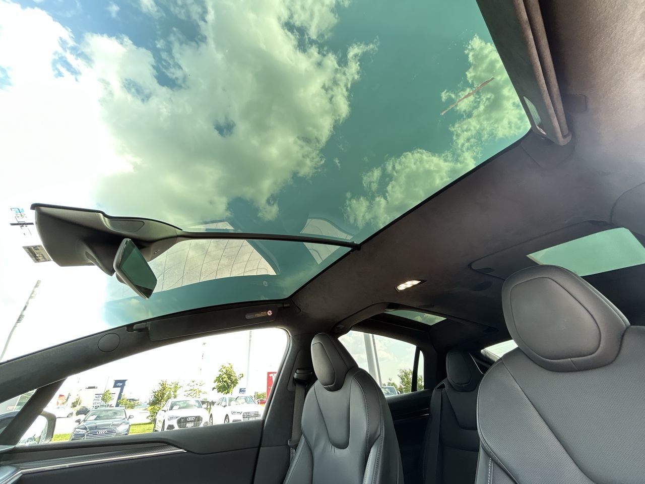 Used 2022 Black Tesla Plaid image 29
