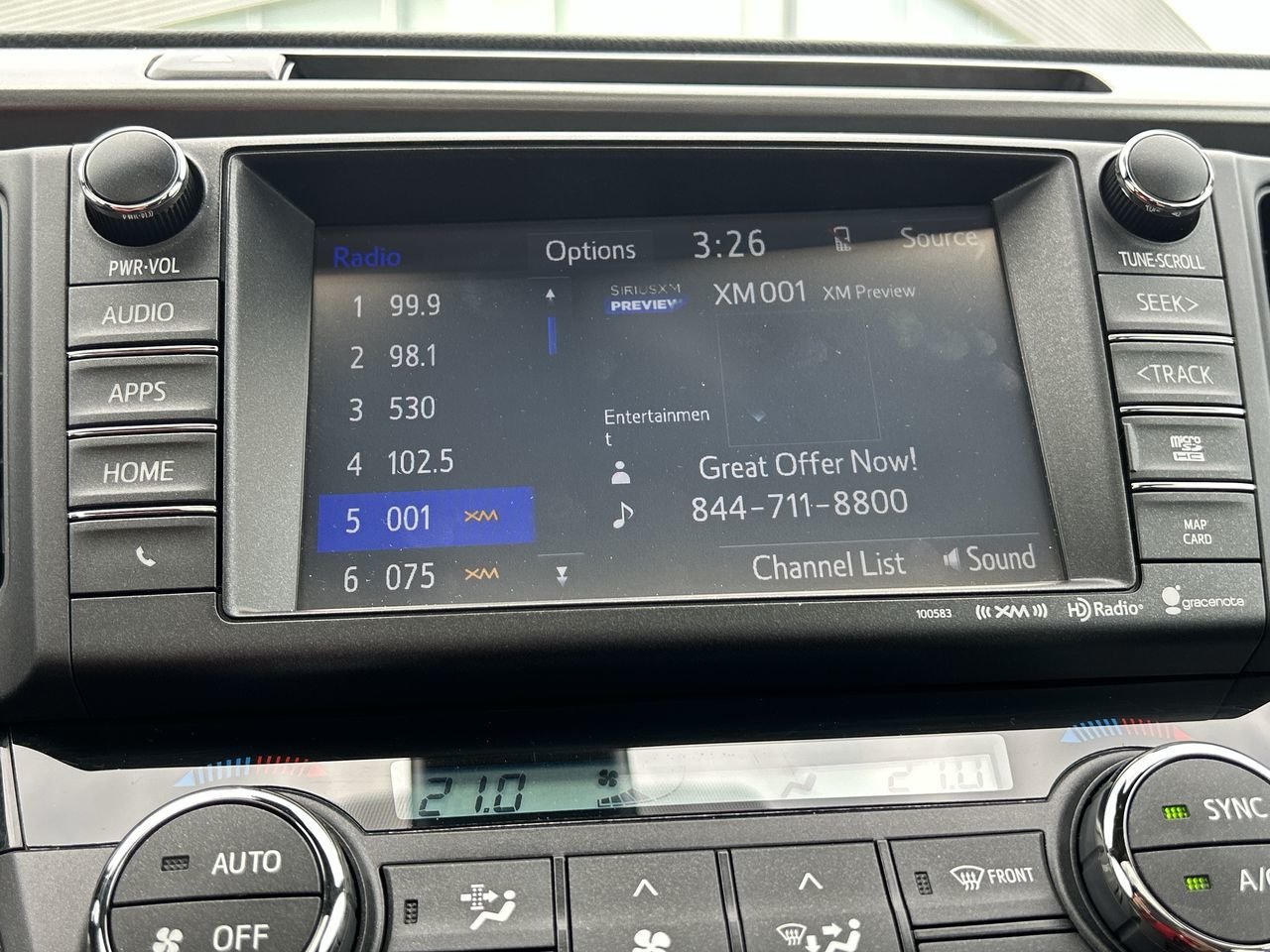 Used 2017 Alpine White Toyota AWD SE image 23