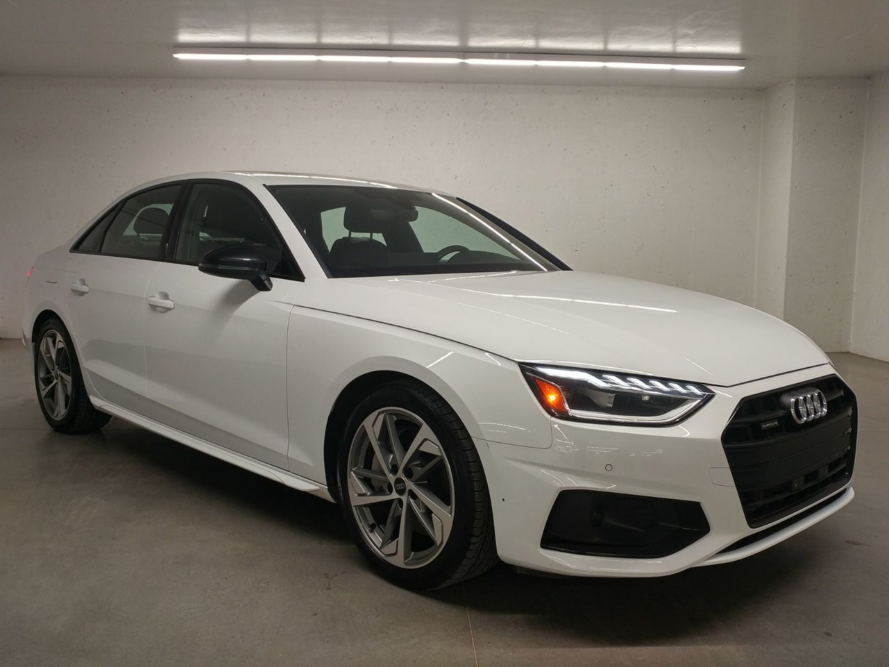 2025 Audi A4 quattro 45 TFSI