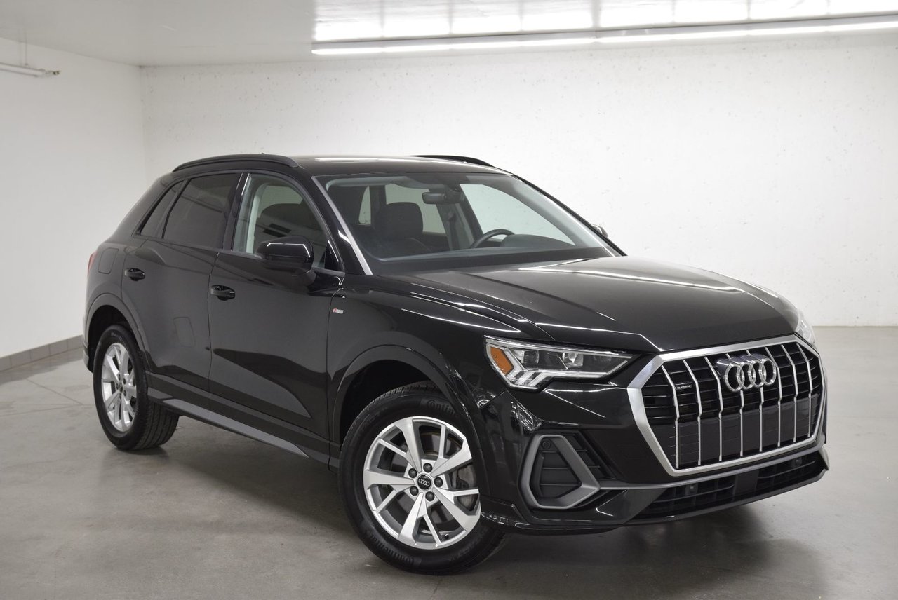 Mythos Black 2024 Audi Q3 SUV / Crossover  Automatic