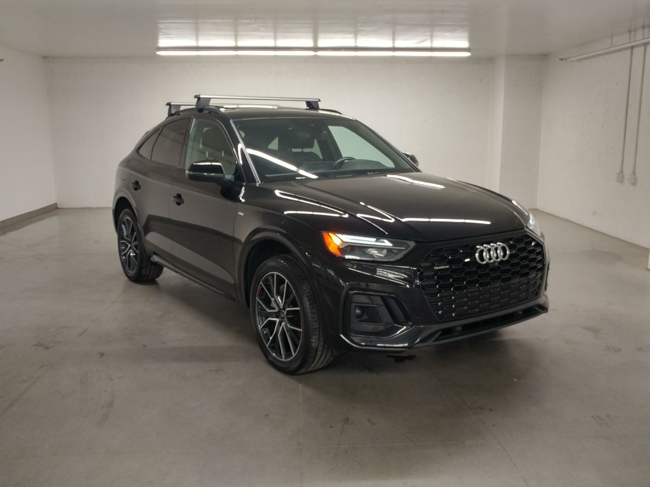 Mythos Black 2023 Audi Q5 Sportback Sedan All-Wheel Drive Automatic