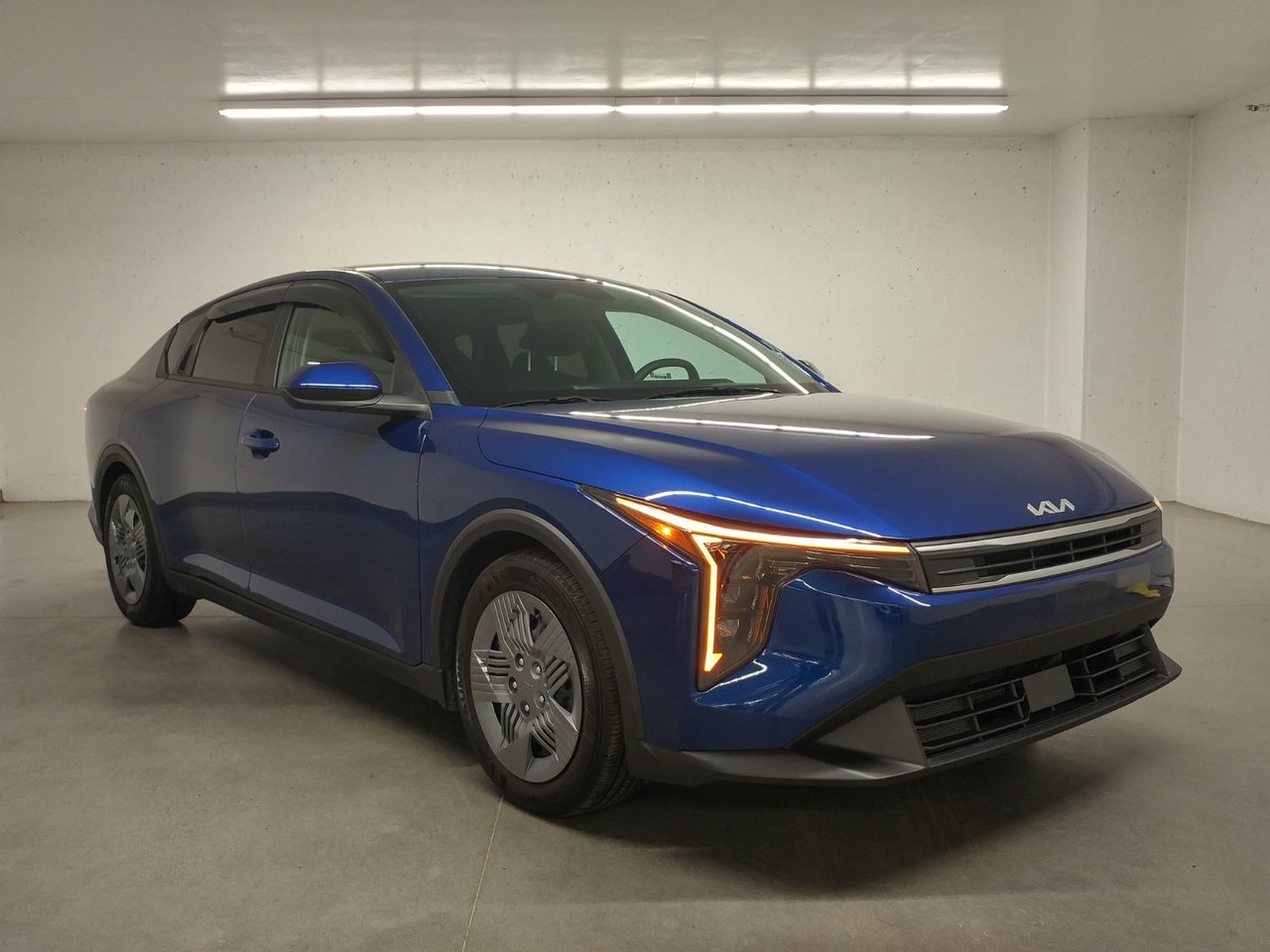 2025 Kia K4 LX FWD