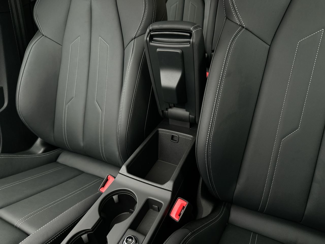 2025 Audi A3 40 Progressiv, Vancouver, Cash