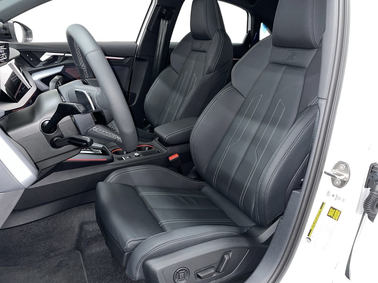 2025 Audi A3 40 Technik, Vancouver, Cash