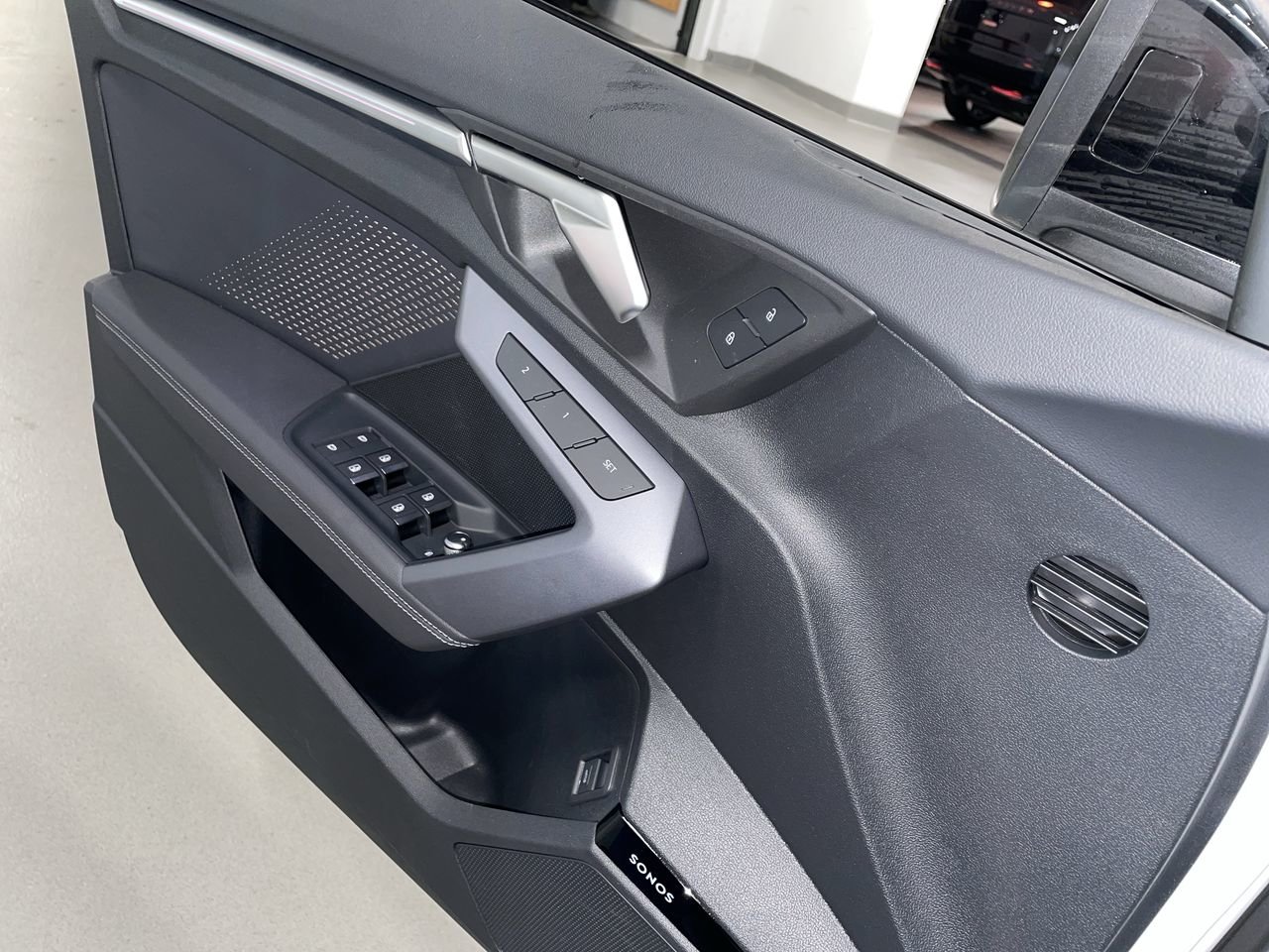 2025 Audi A3 40 Technik, Vancouver, Cash