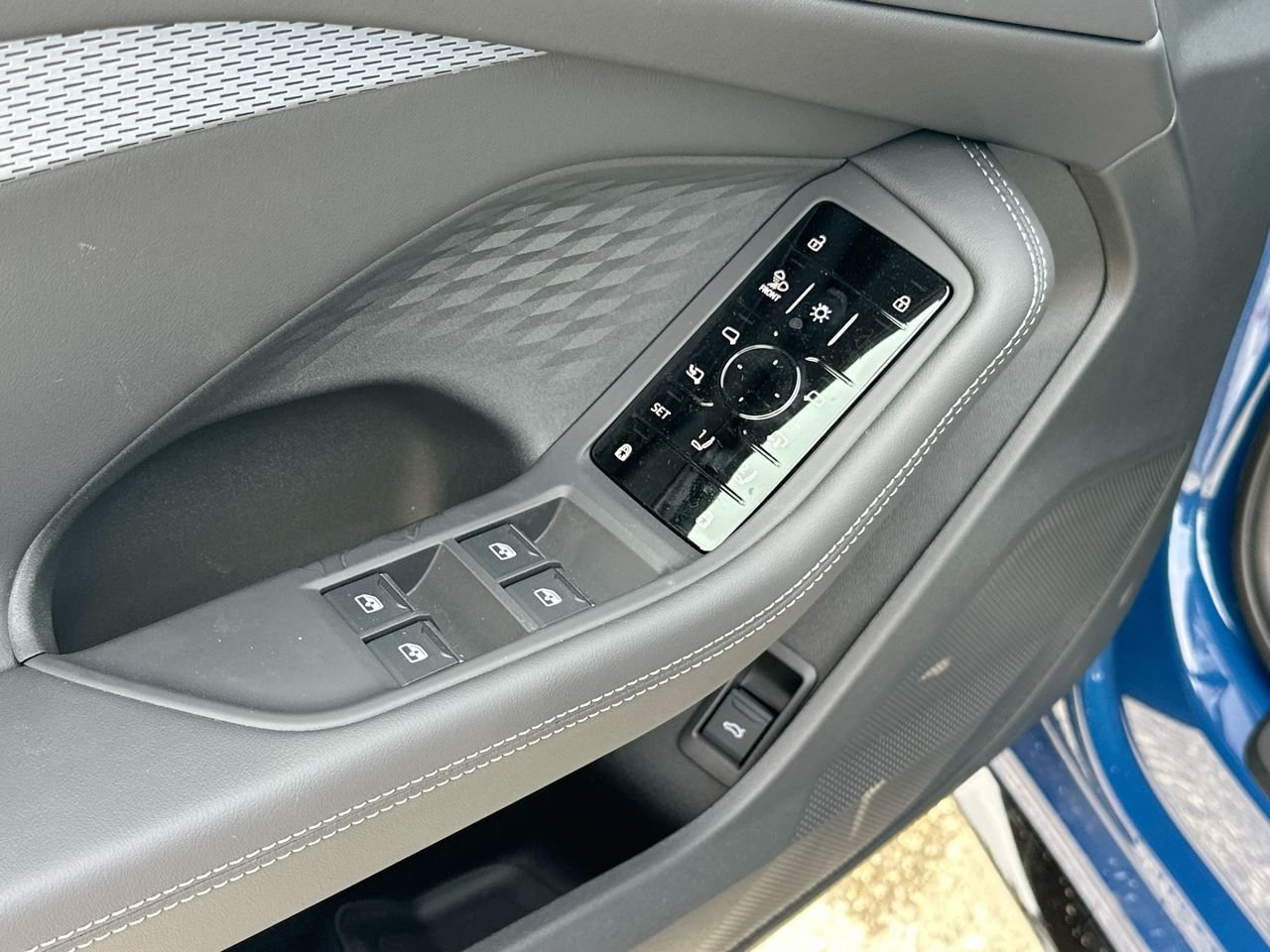 2025 Audi New A5 Progressiv 2.0 TFSI quattro, Vancouver, Cash