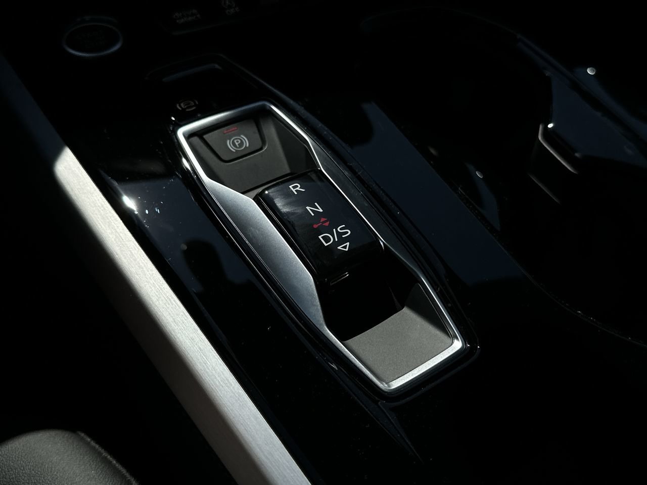 2025 Audi New A5 2.0T Progressiv, Vancouver, Cash