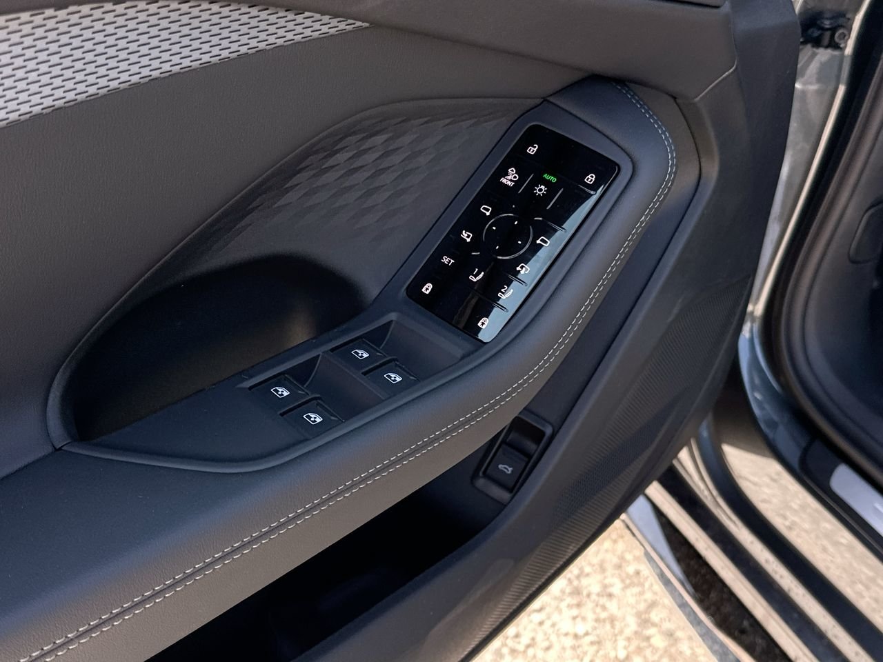 2025 Audi New A5 2.0T Technik, Vancouver, Cash