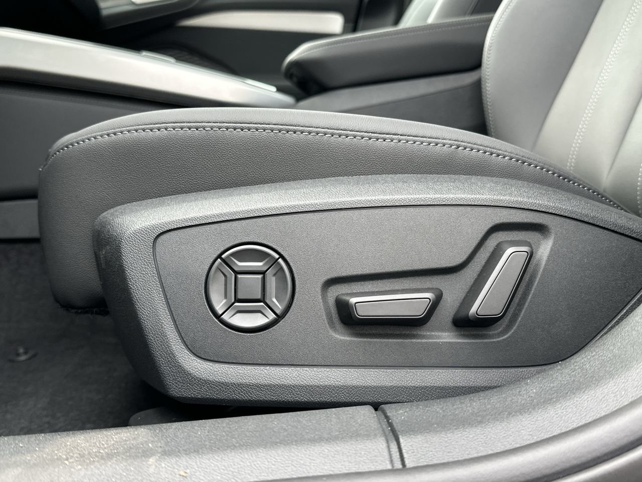 2025 Audi New A5 2.0T Progressiv, 温哥华, 全款车