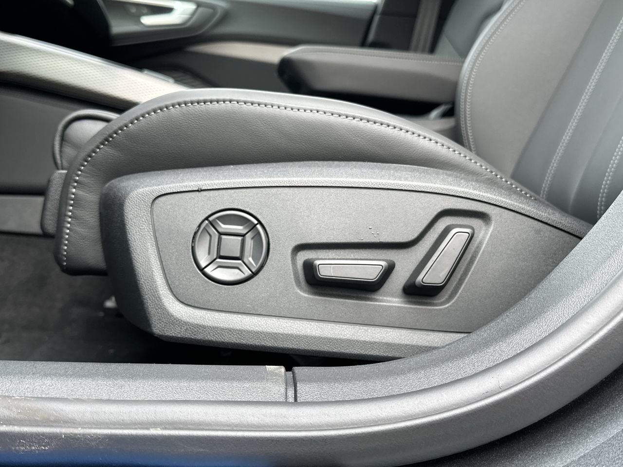 2025 Audi New A5 2.0T, Vancouver, Cash