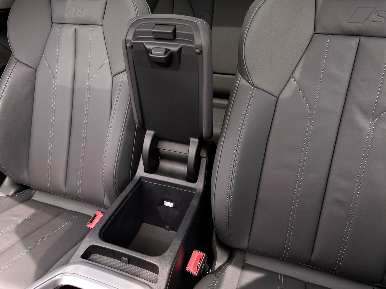 2025 Audi New Q5 Sportback Progressiv 2.0 TFSI quattro, Vancouver, Cash