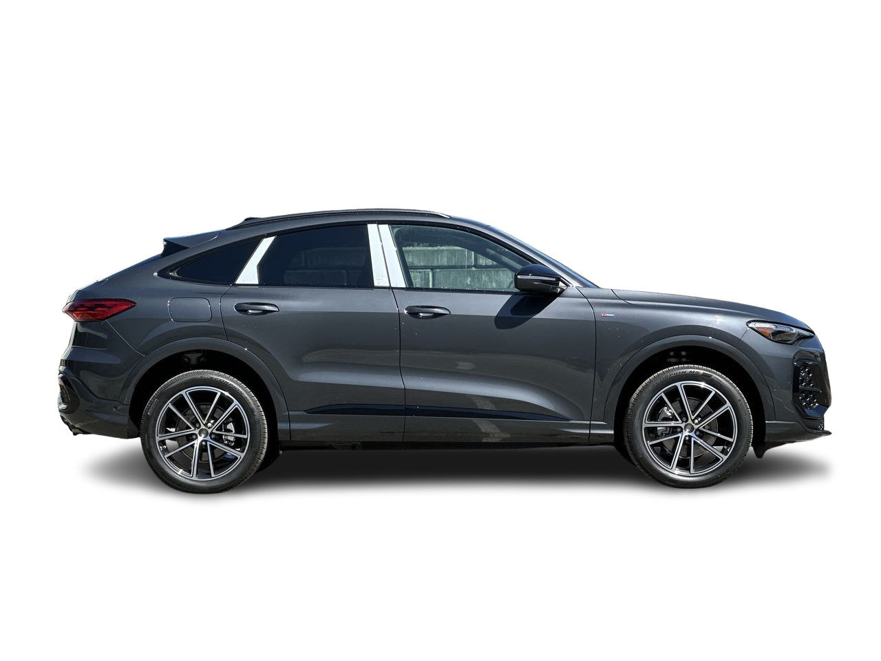 2025 Audi New Q5 2.0T Progressiv, Vancouver, Cash