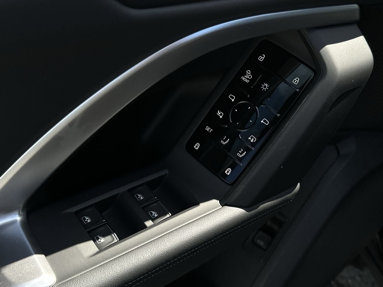 2025 Audi New Q5 2.0T Technik, Vancouver, Cash