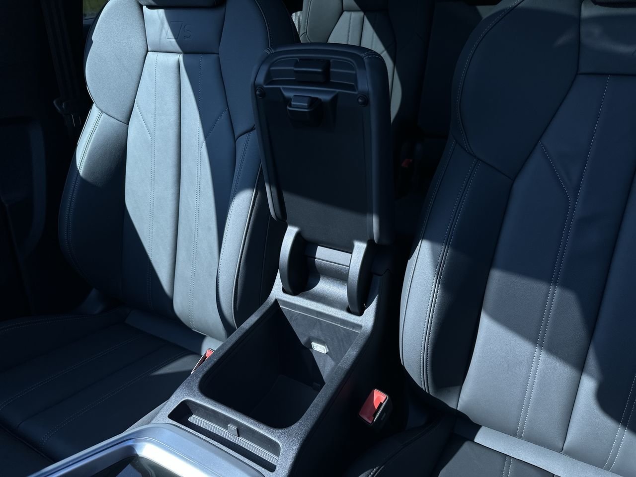 2025 Audi New Q5 2.0T Technik, Vancouver, Cash