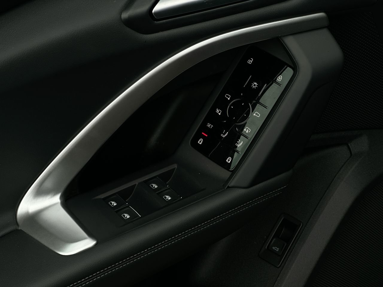 2025 Audi New Q5 2.0T, Vancouver, Cash
