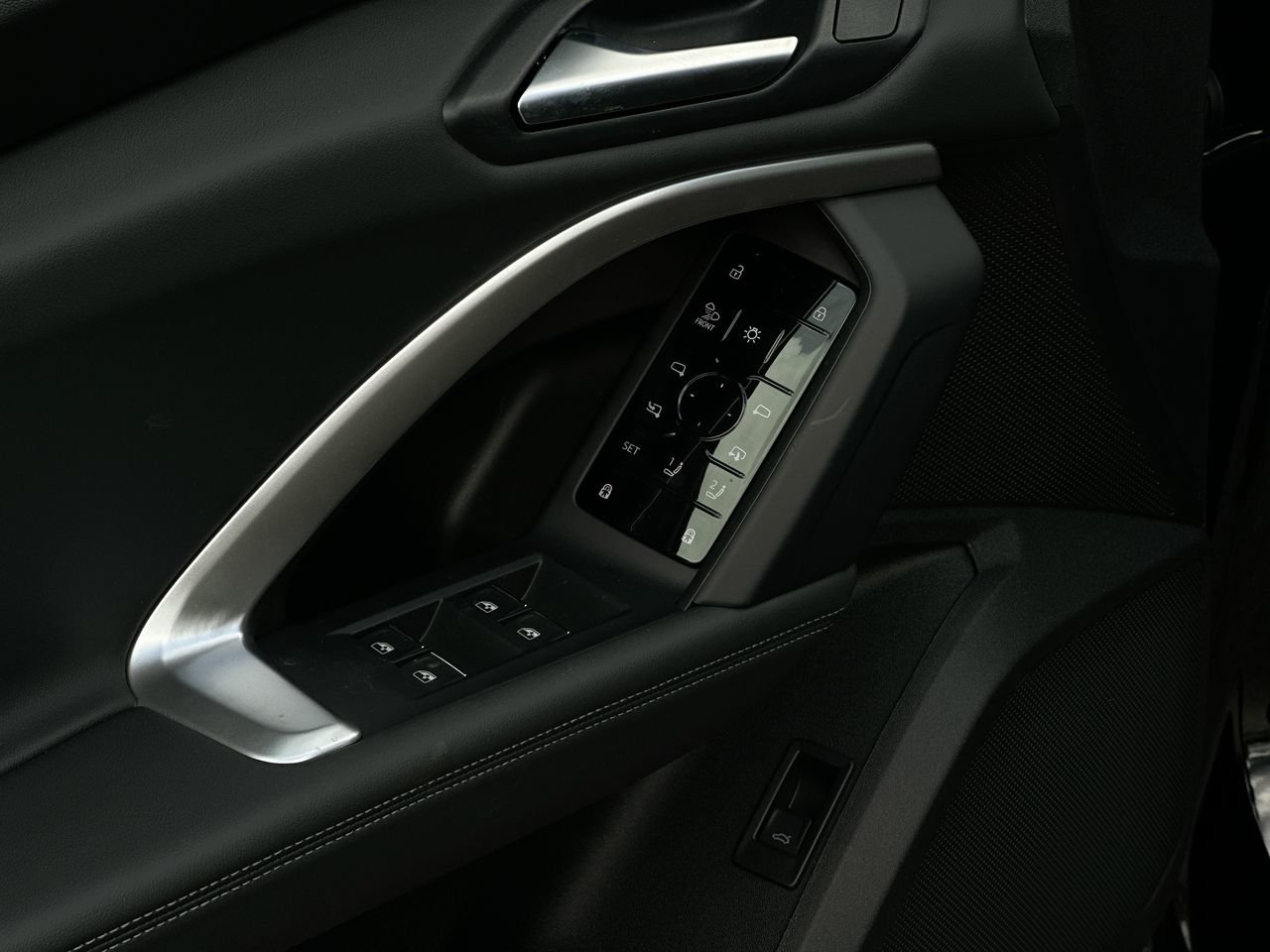2025 Audi New Q5 2.0T Technik, Vancouver, Cash