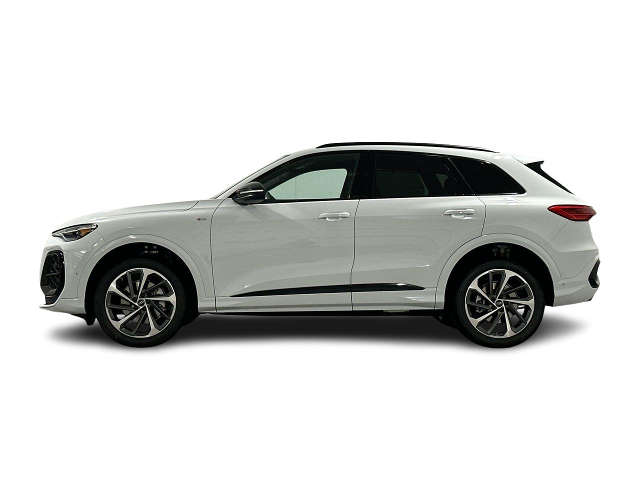 2025 Audi New Q5 2.0T Technik, Vancouver, Cash