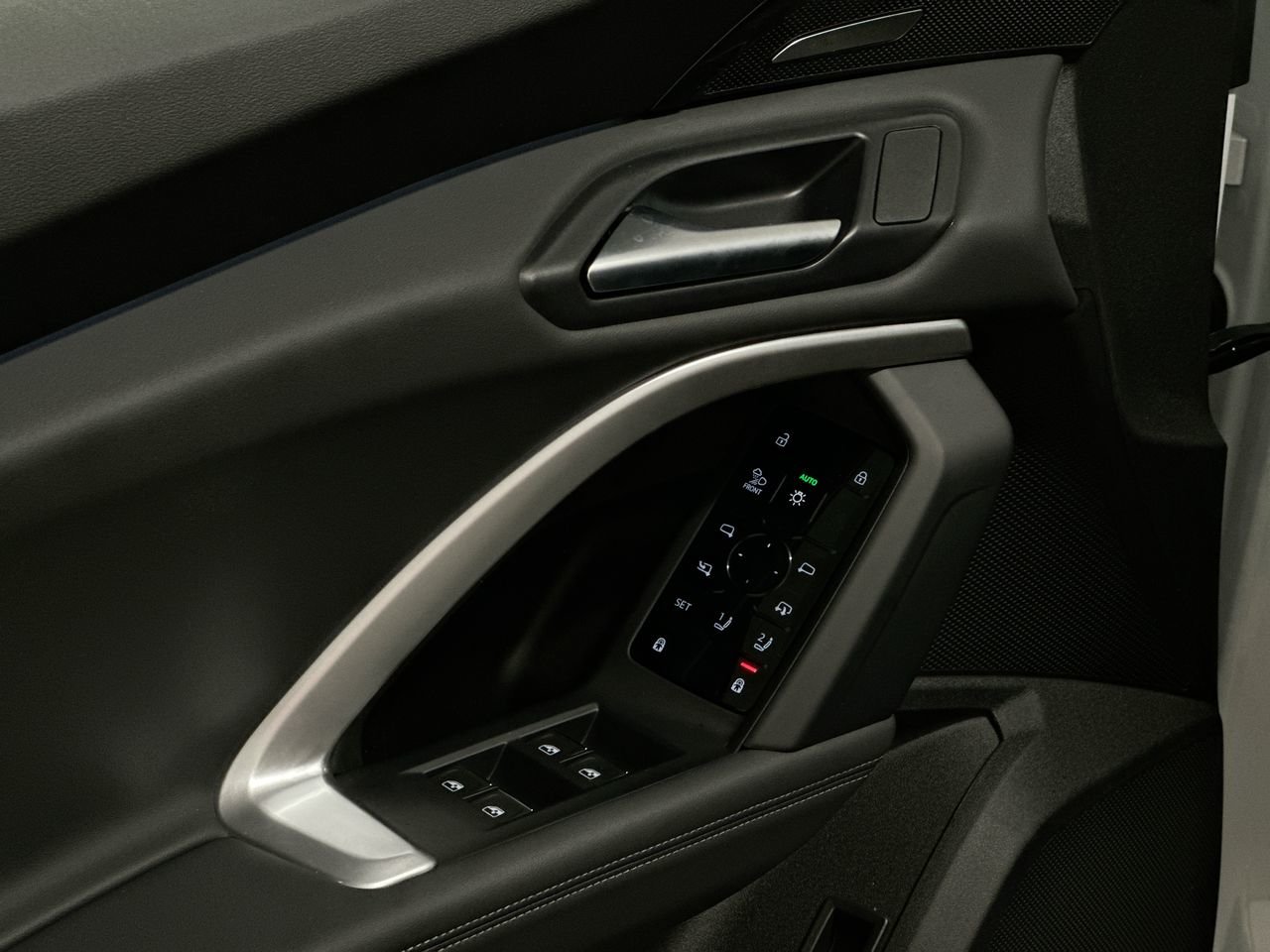 2025 Audi New Q5 2.0T Technik, Vancouver, Cash