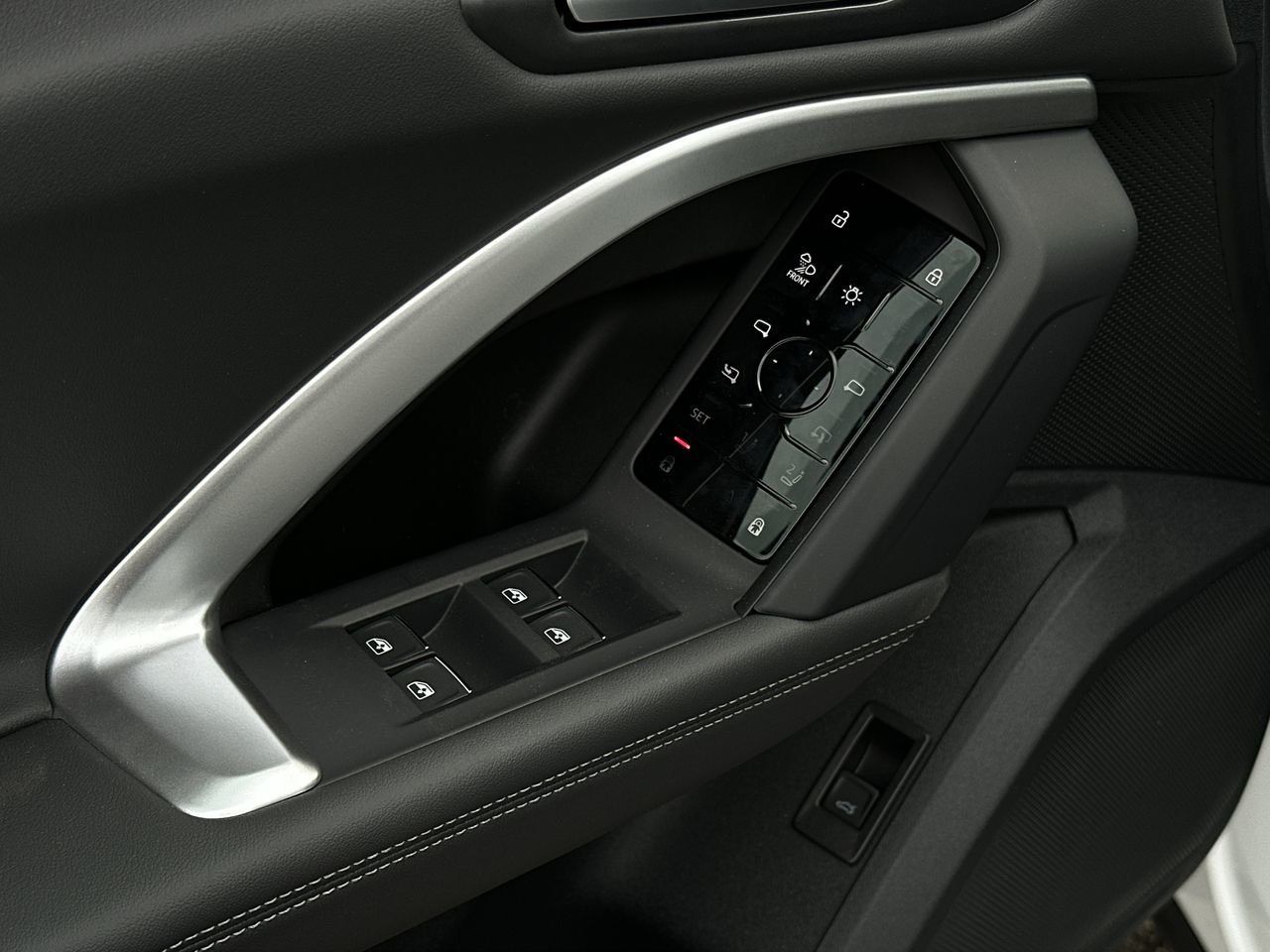 2025 Audi New Q5 2.0T Progressiv, 温哥华, 全款车