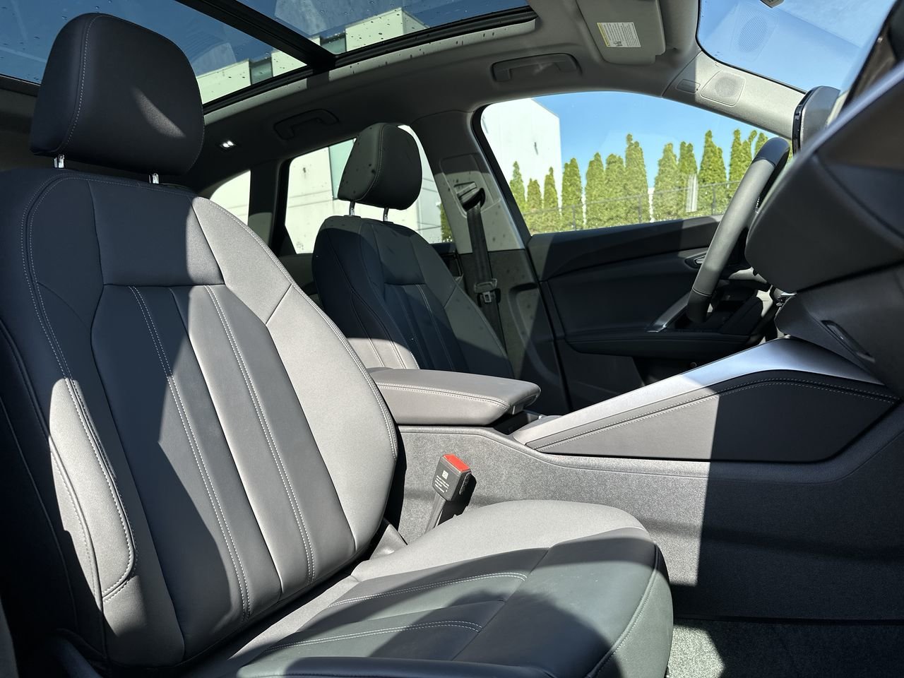 2025 Audi New Q5 2.0T Progressiv, Vancouver, Cash