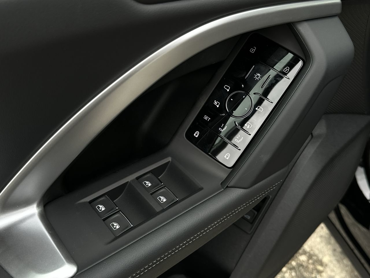 2025 Audi New Q5 2.0T, 温哥华, 全款车