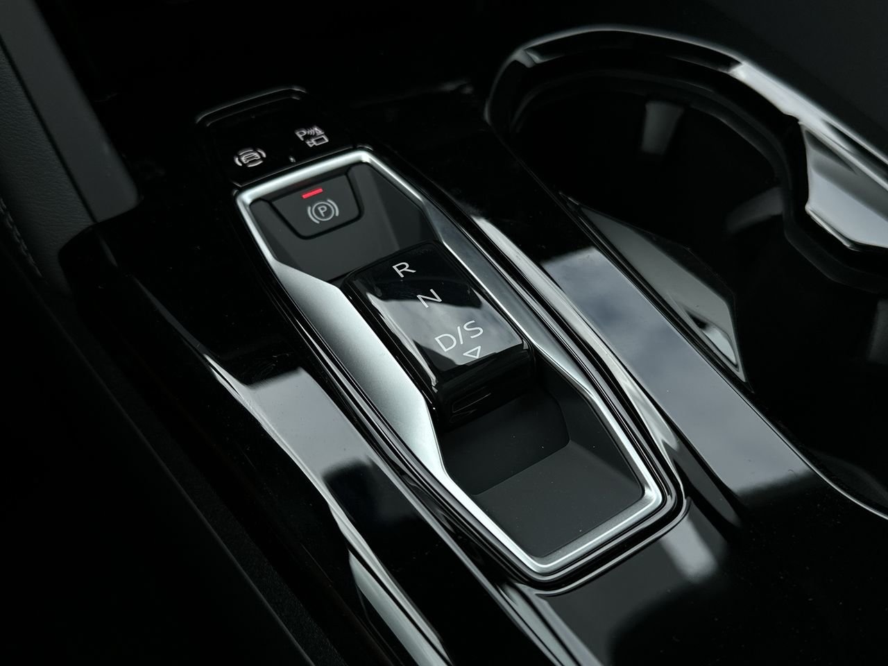 2025 Audi New Q5 2.0T, 温哥华, 全款车