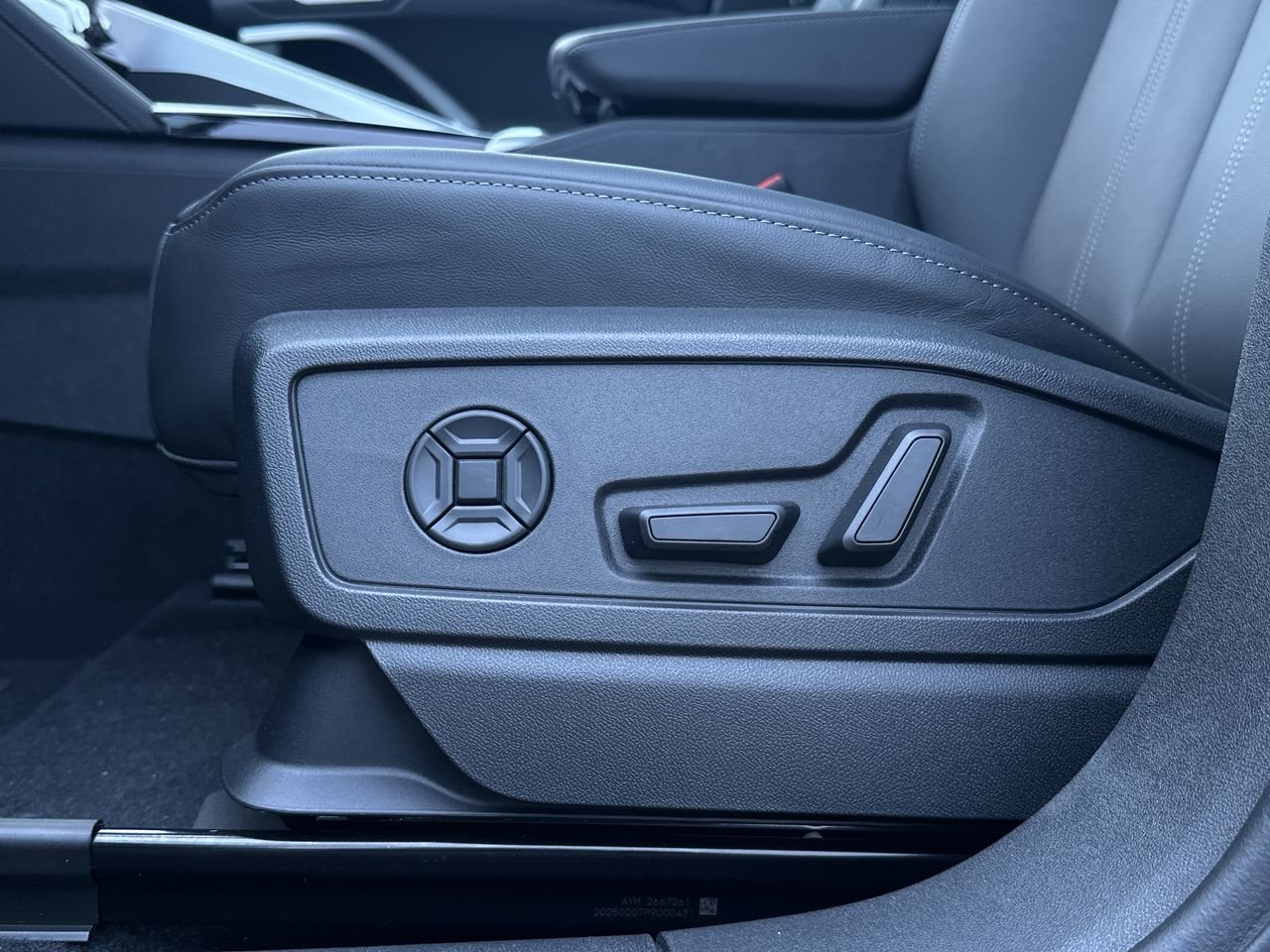 2025 Audi New Q5 2.0T, 温哥华, 全款车