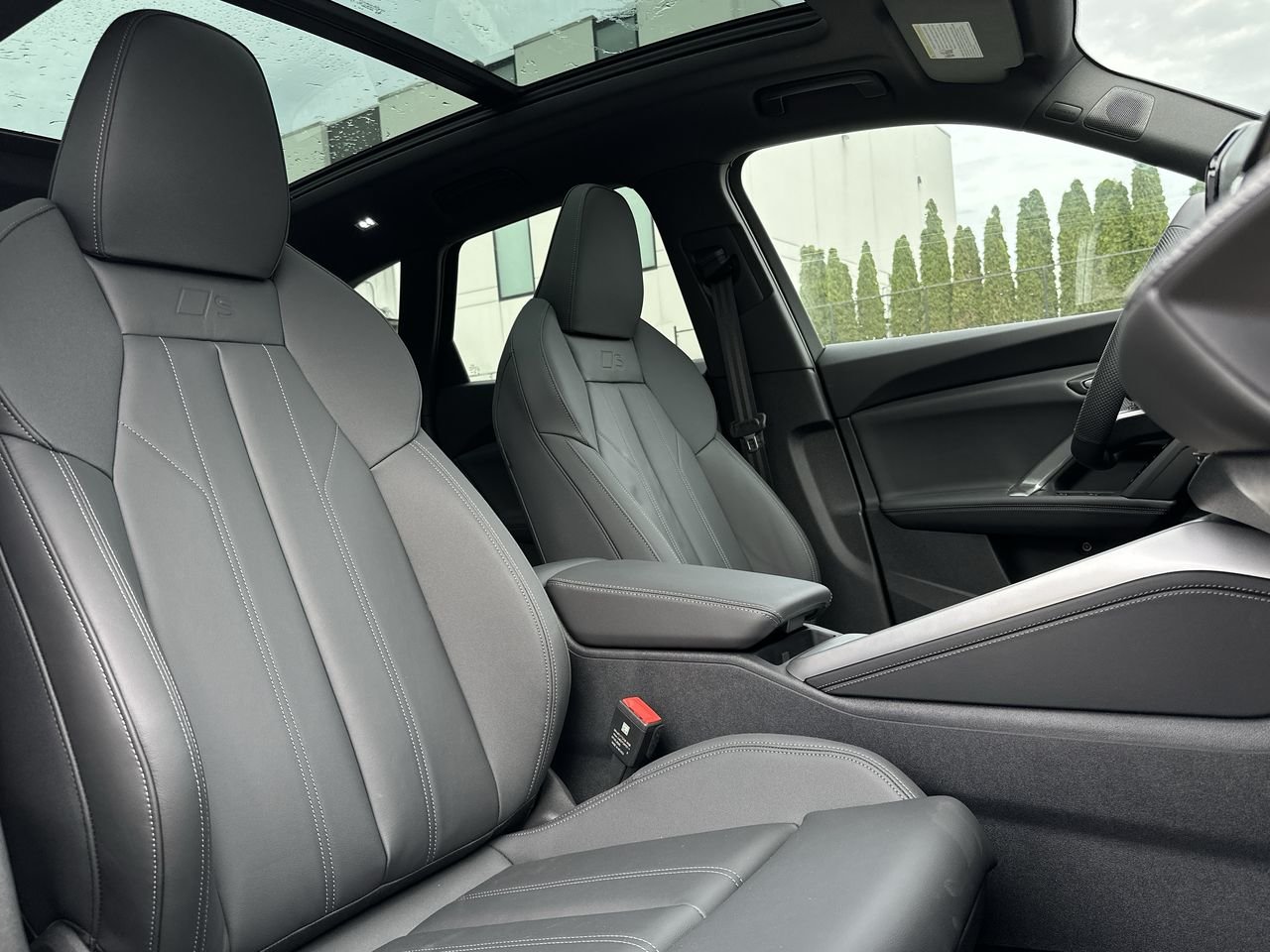 2025 Audi New Q5 2.0T Progressiv, Vancouver, Cash