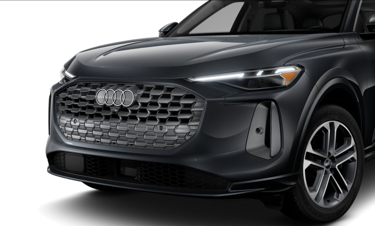 2025 Audi New Q5 2.0T Technik, Vancouver, Cash