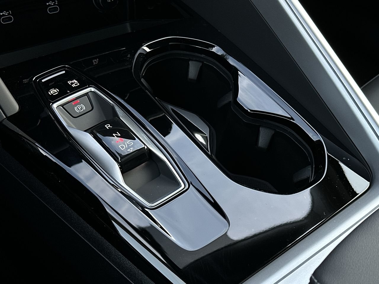 2025 Audi New Q5 2.0T, 温哥华, 全款车