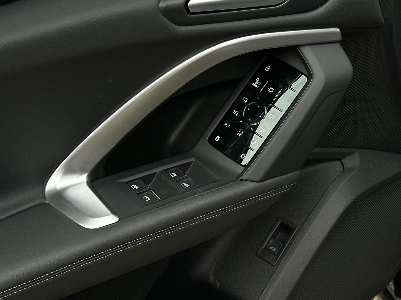 2025 Audi New Q5 2.0T Progressiv, 温哥华, 全款车