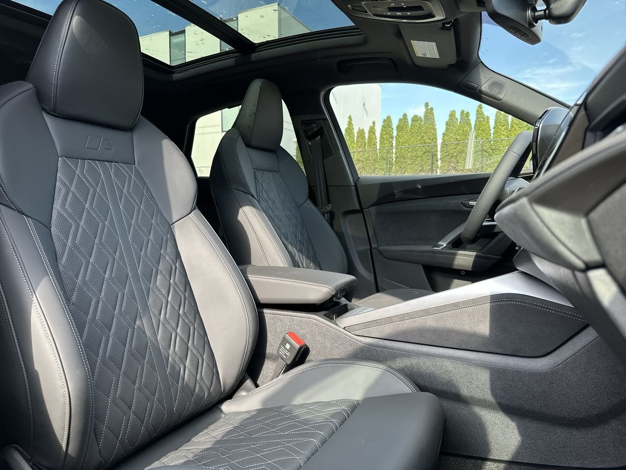 2025 Audi New SQ5 3.0T Technik, Vancouver, Cash