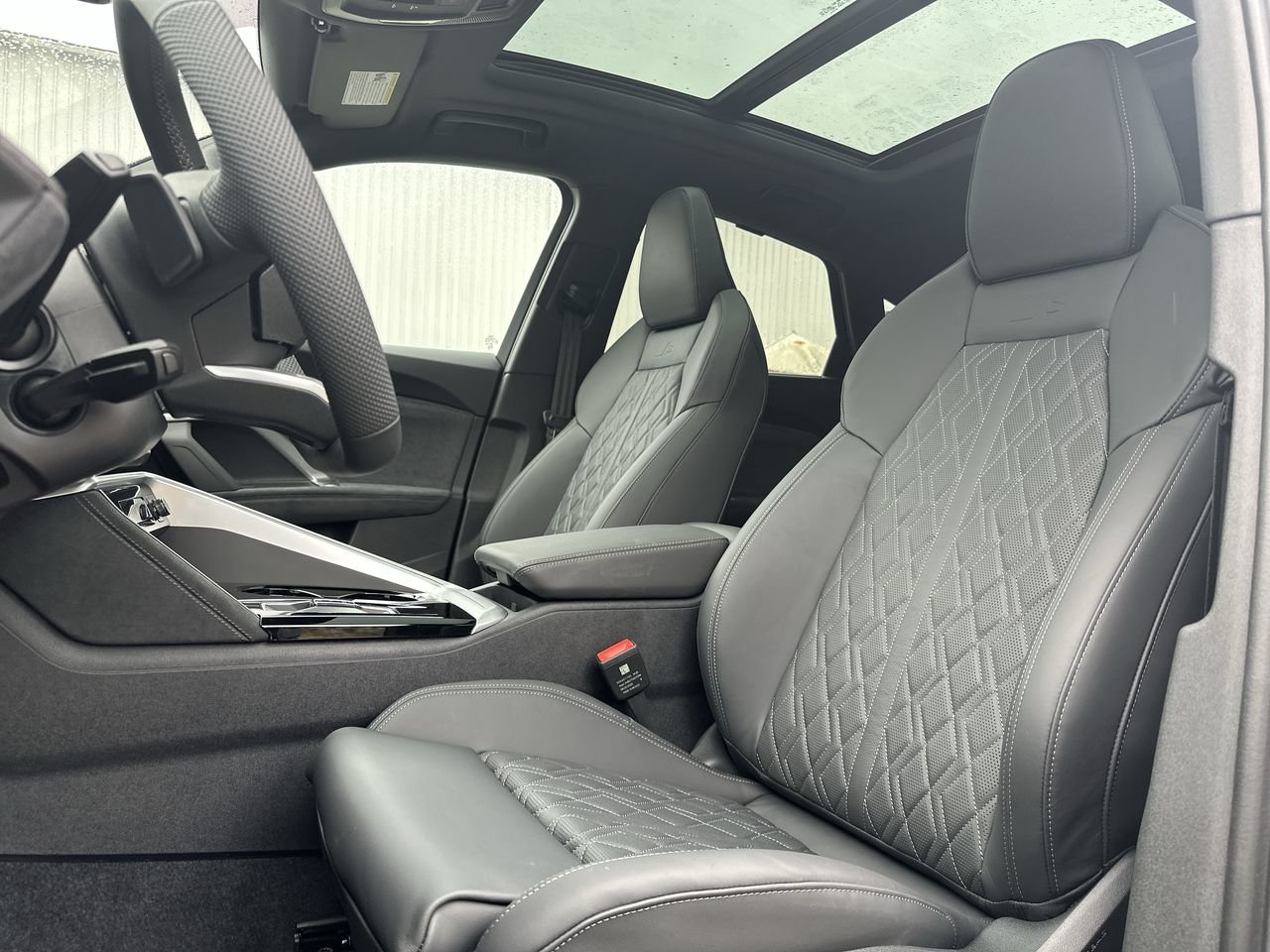 2025 Audi New SQ5 3.0T Progressiv, Vancouver, Cash