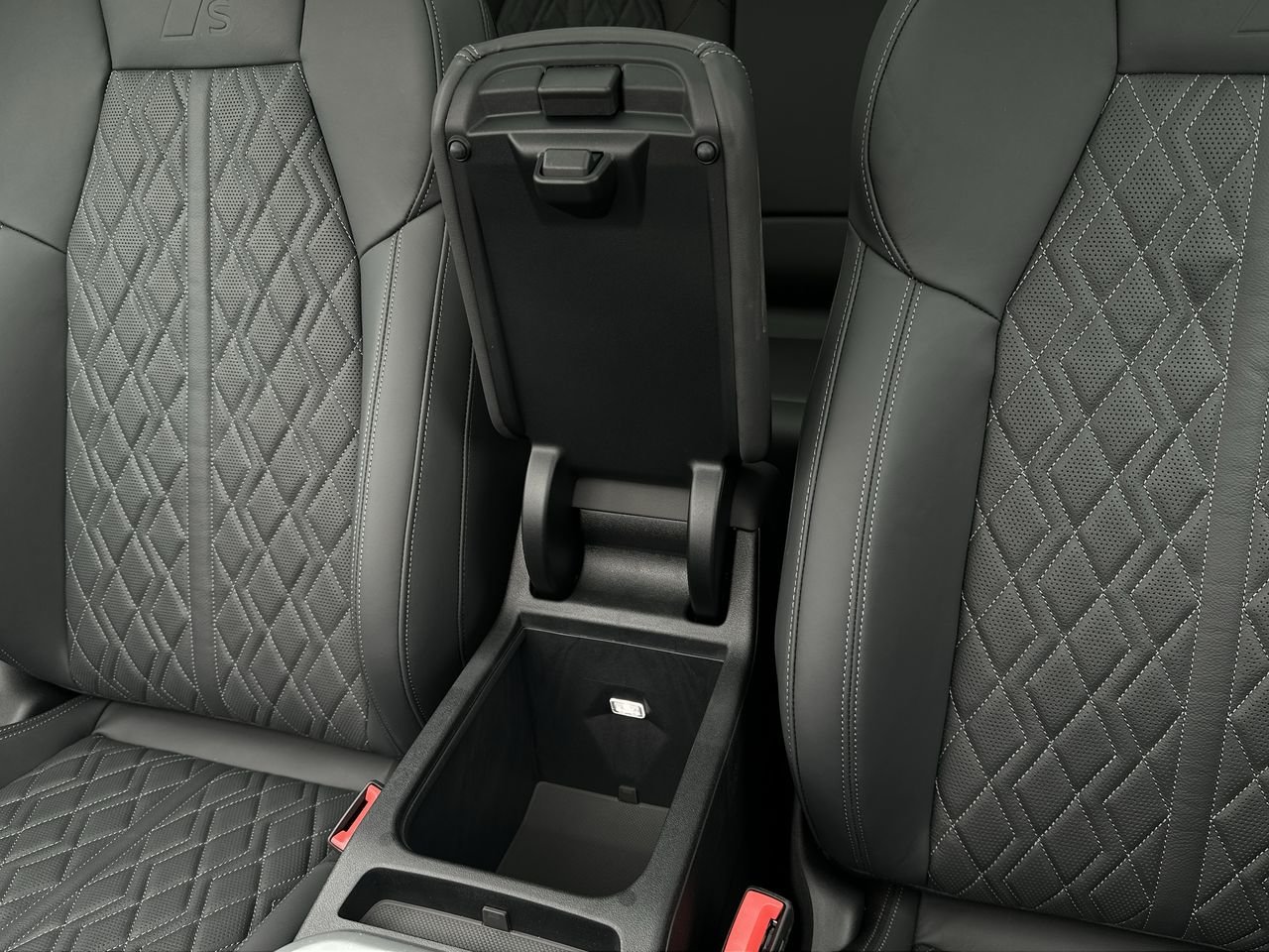 2025 Audi New SQ5 3.0T Progressiv, Vancouver, Cash