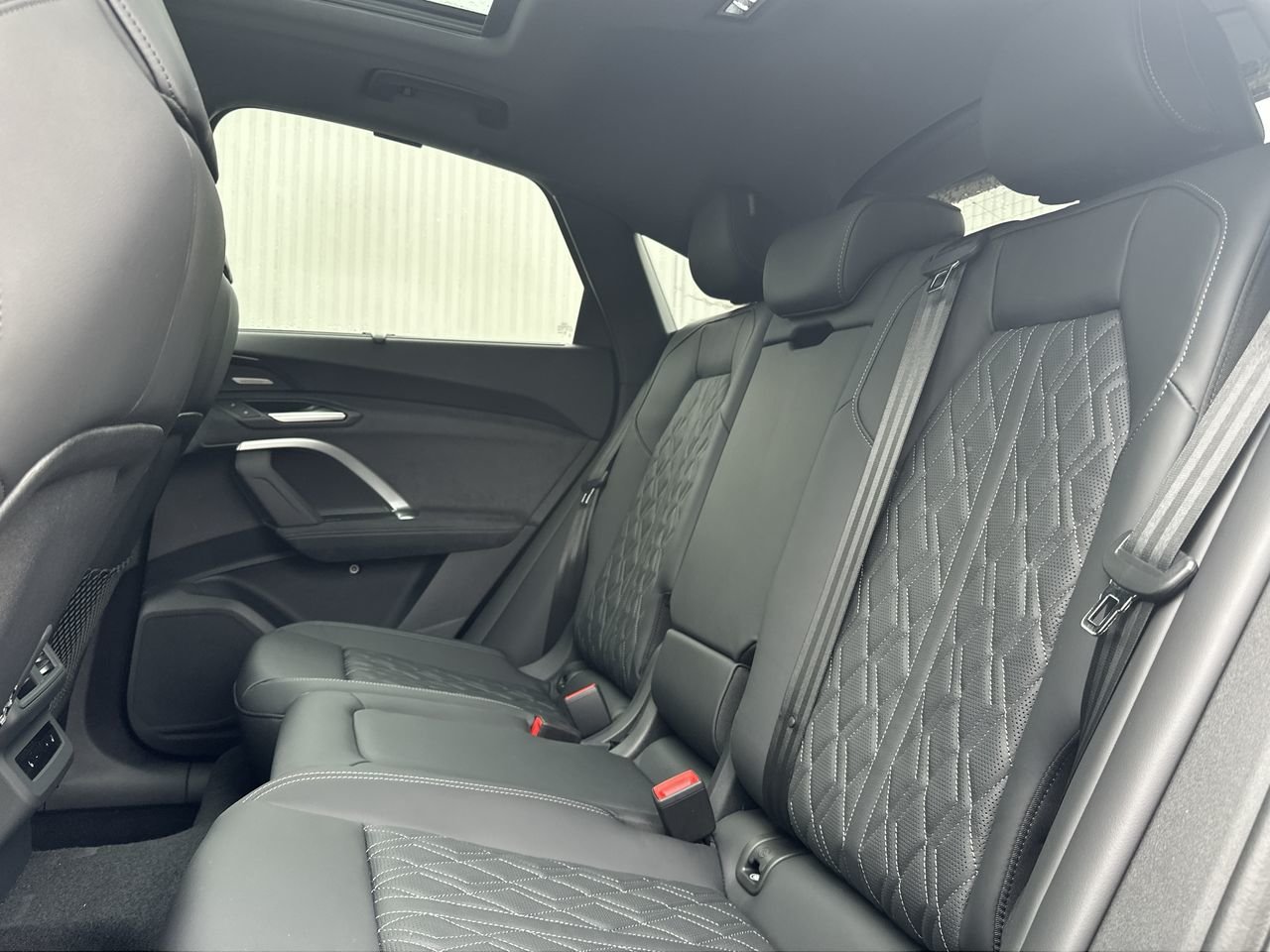 2025 Audi New SQ5 3.0T Progressiv, Vancouver, Cash